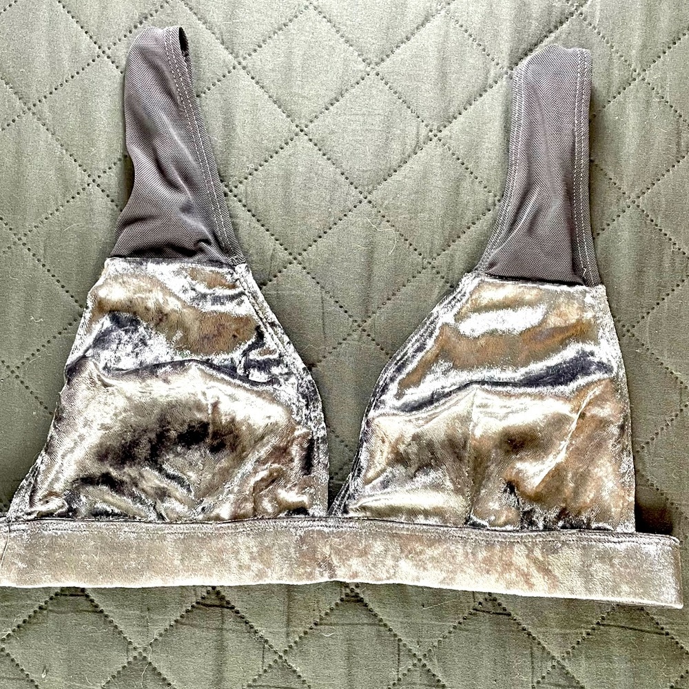 Adorable velour bra made by JUST be…